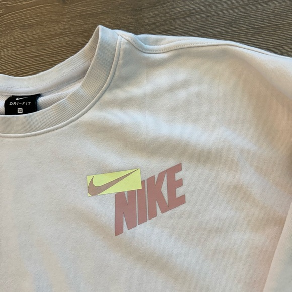 Nike Colorblock Plus Size Womens Crewneck Sweatshirt Retro 90s Style - Picture 3 of 13